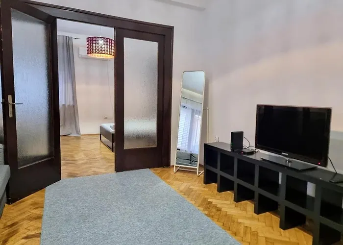 The Flat Of Sillence Piata Romana Bukarest