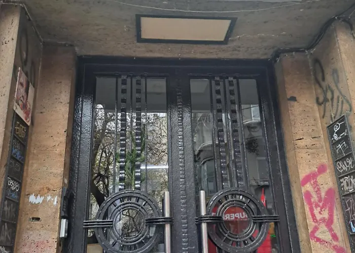 The Flat Of Sillence Piata Romana Апартаменти *